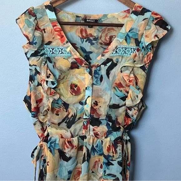 Buffalo sleeveless Ruffle Top - Picture 4 of 7